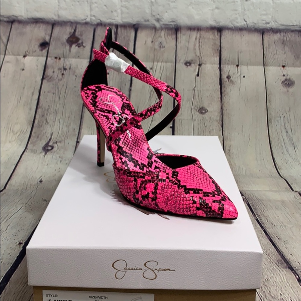 Jessica Simpson Ambrie Pointed Crossover High Heel